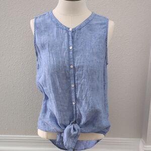 Christian Siriano Sky Blue Sleeveless Button-Down Top